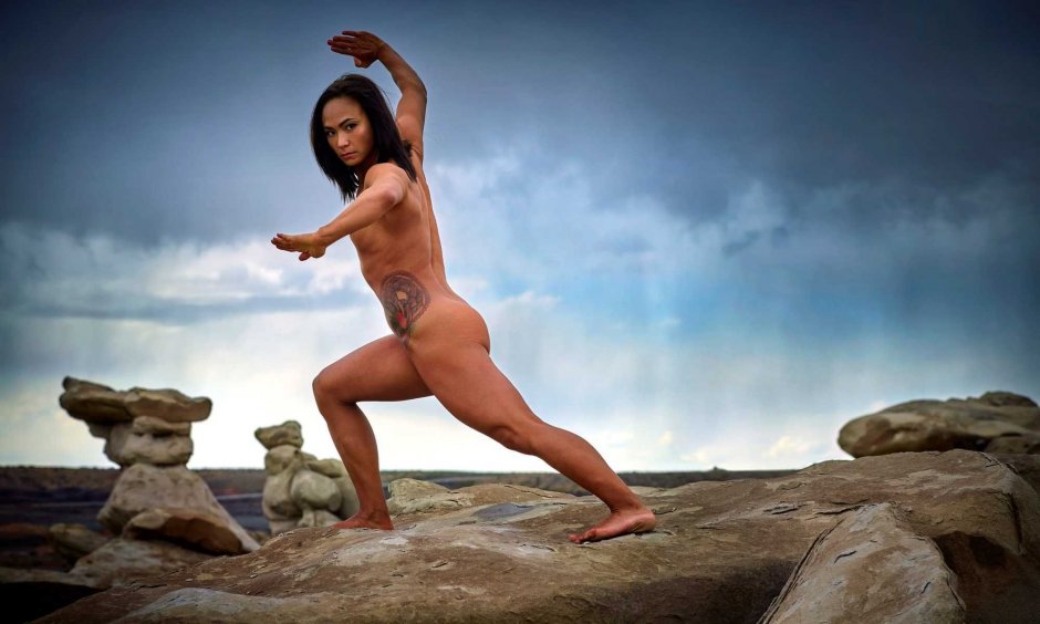 Naked actress from Lara Croft