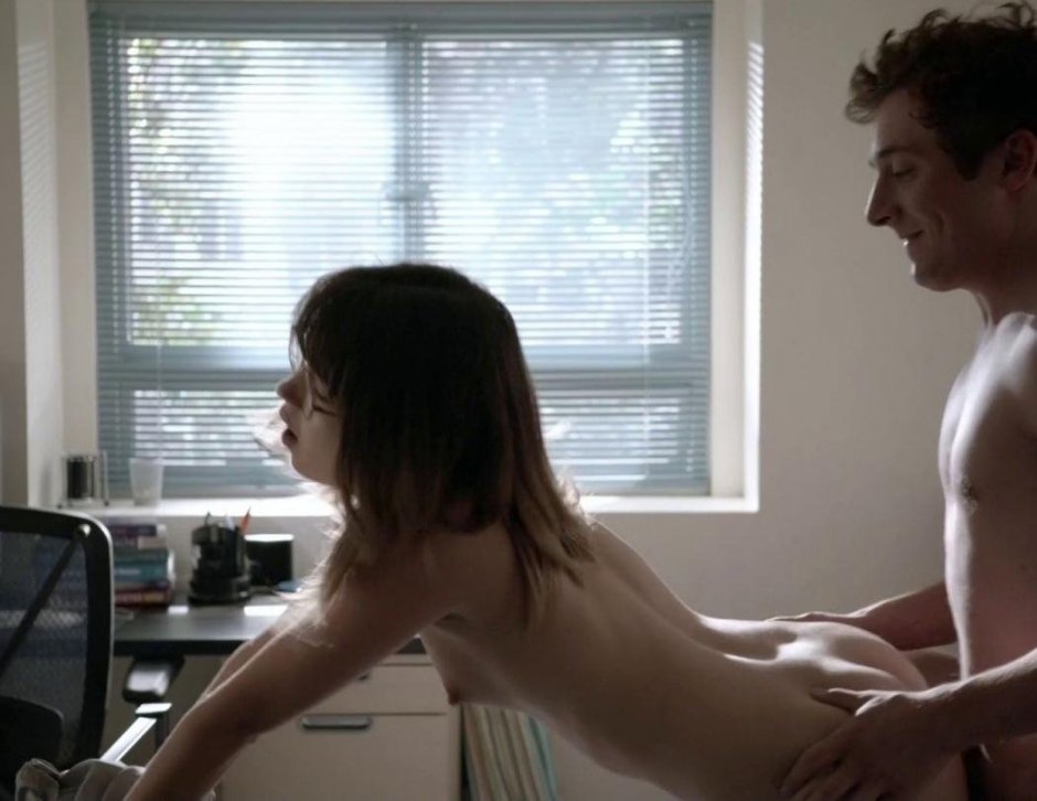 Nicole Bloom shameless naked