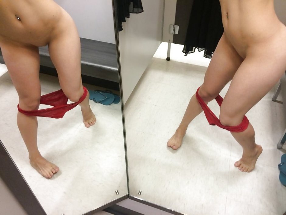 Naked girls in the fitting room