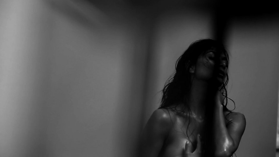 Nicole Sherzinger tits