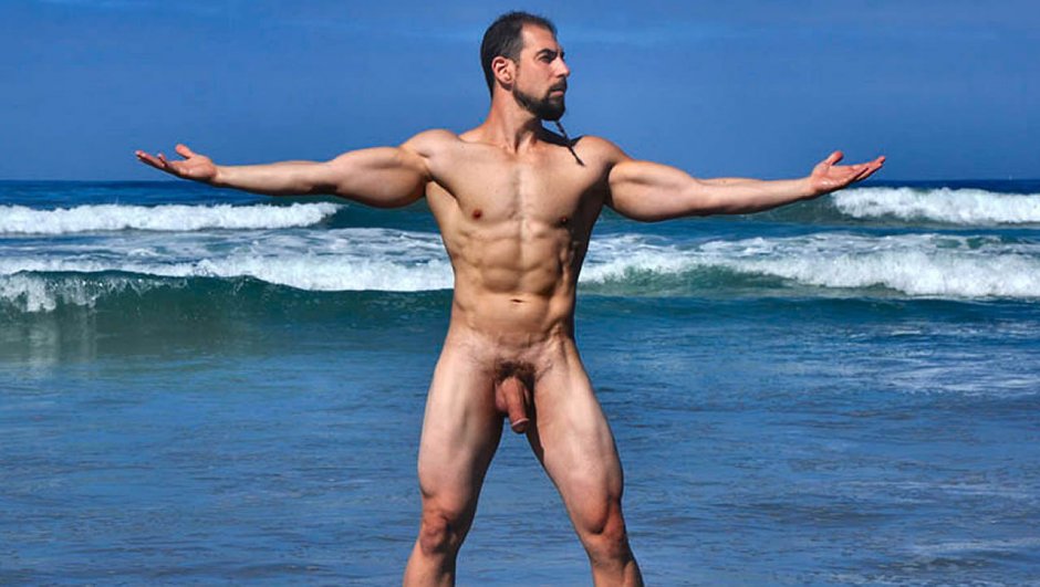 Famous athletes are naked