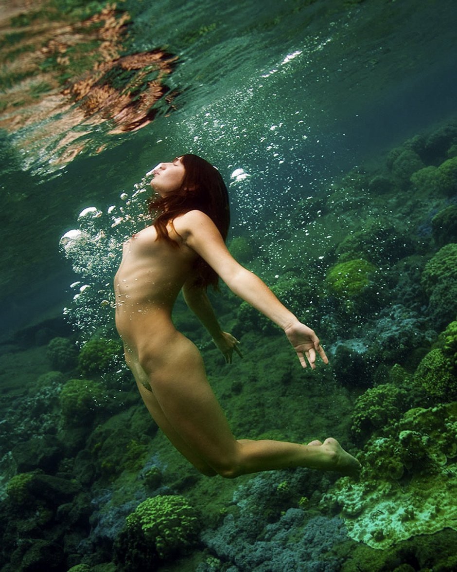 Erotic swimming with a brass