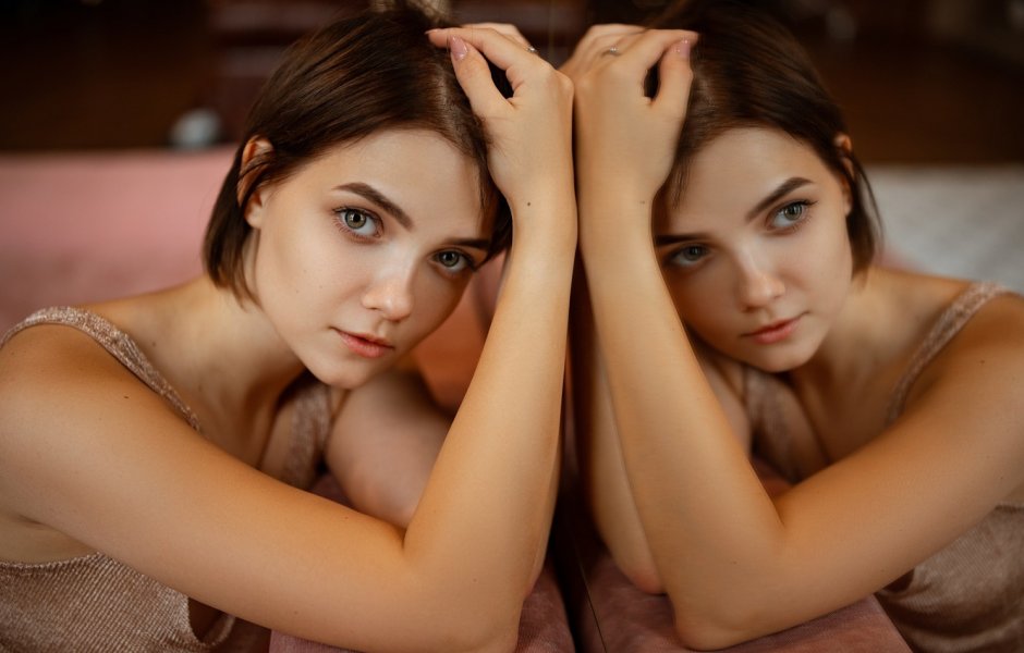 Chanel Fenn (Victoria Sokolova, Cali, Lindsey)