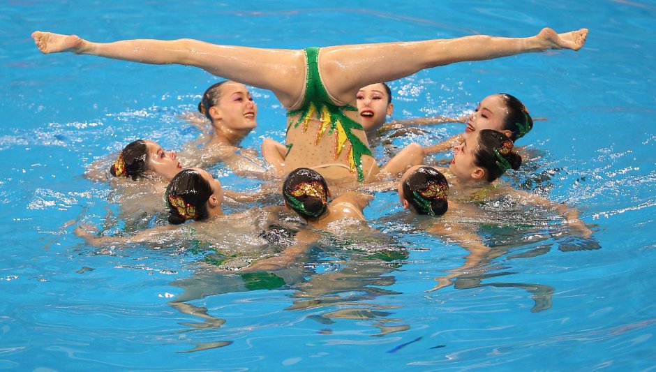 Synchronists in swimwear large