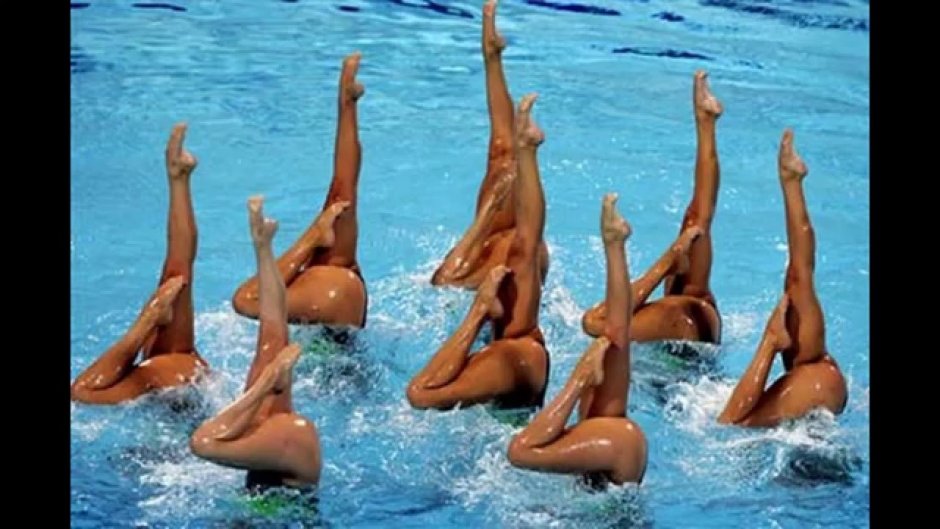 Synchronous swimming nude