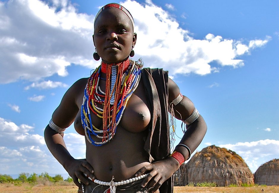 Naked black women Africa