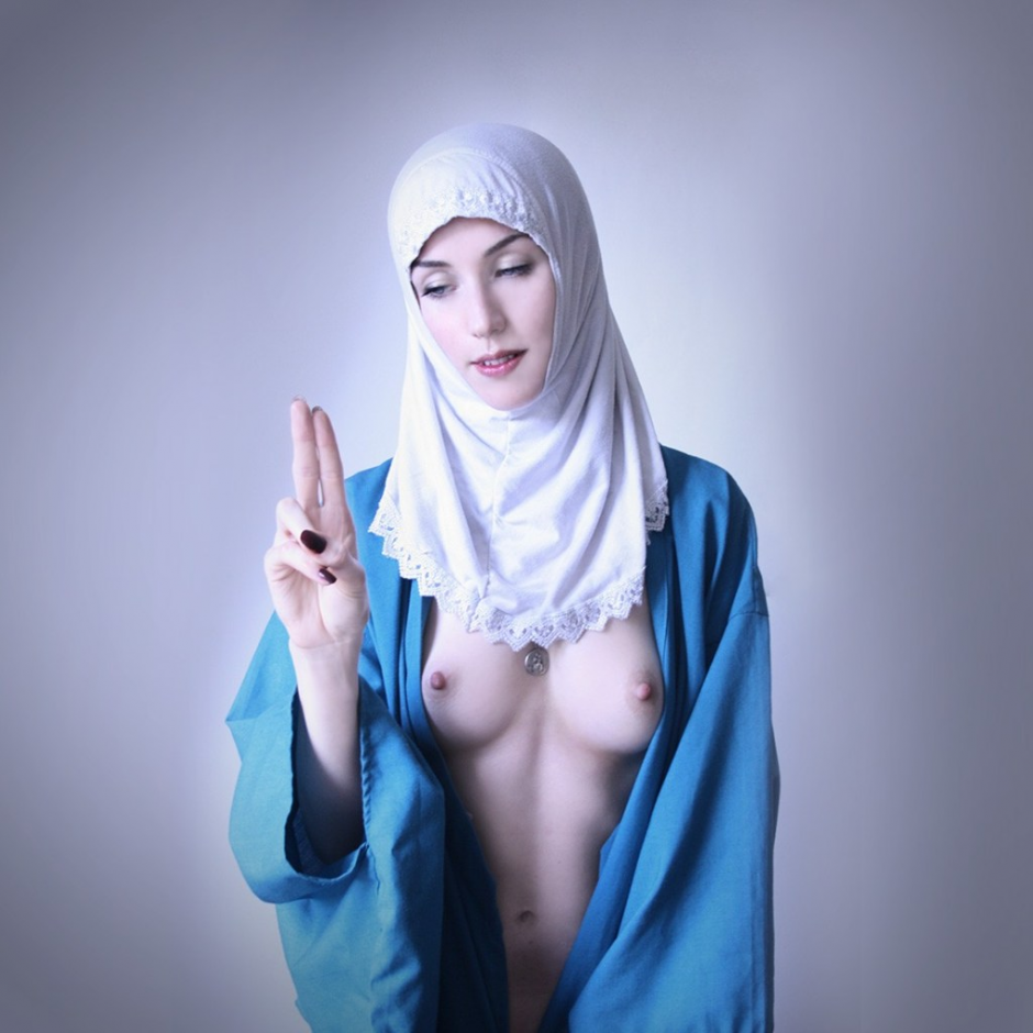 Naked Muslims in hijabs