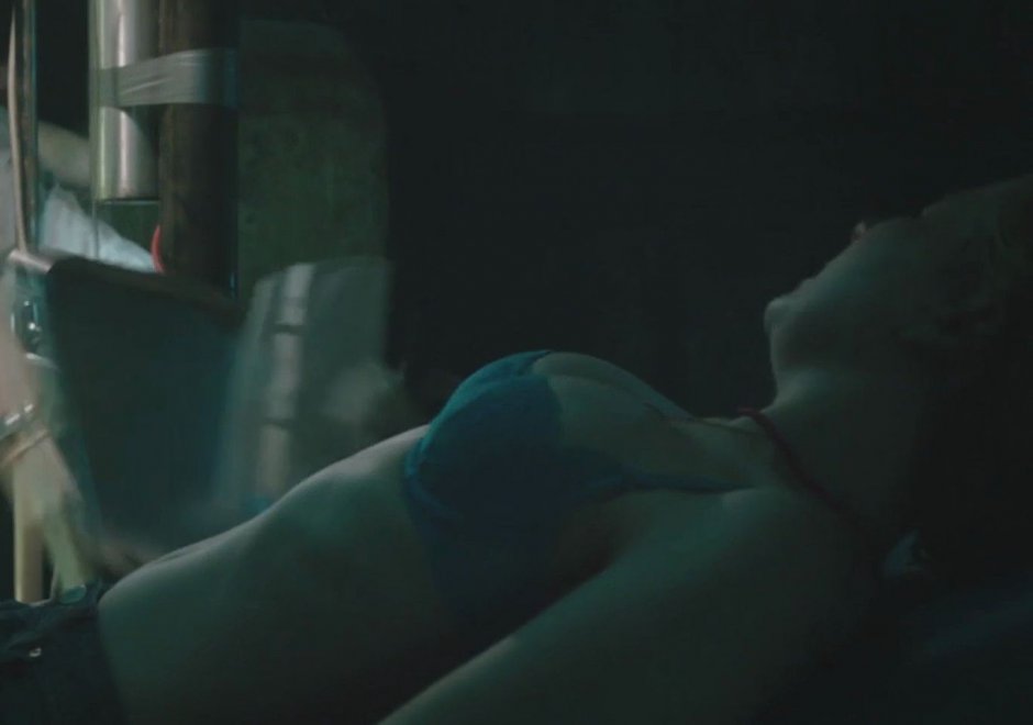 Ebigail Breslin Erotic photos