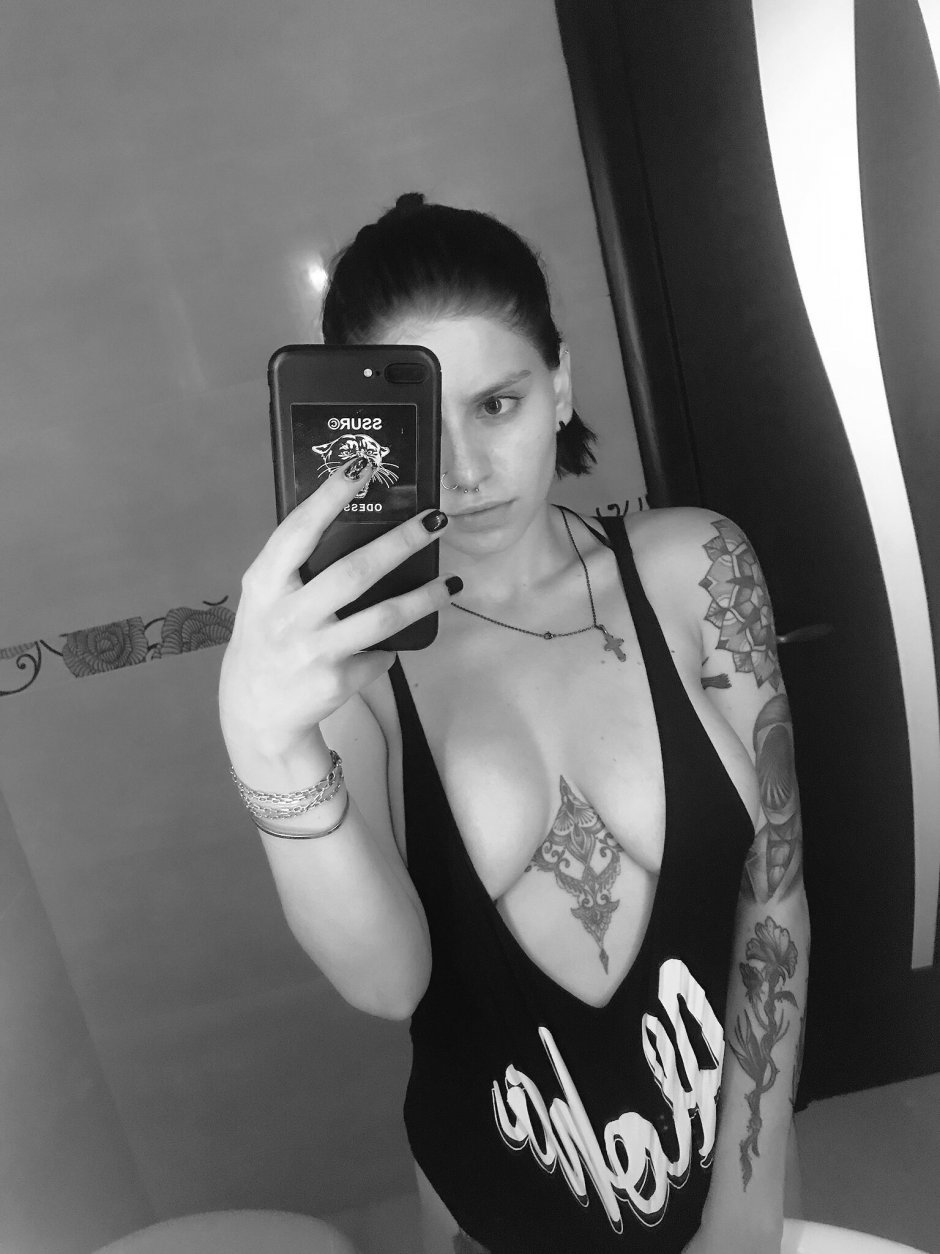 Anastasia Modnitza age