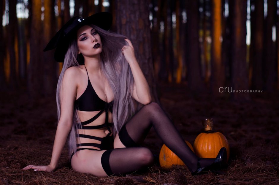 Your Witch Alba TS 18