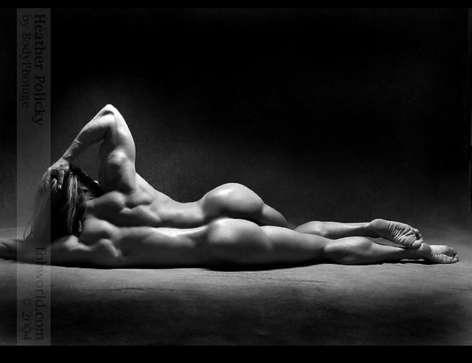Keroline Van BodyBuilder Nude