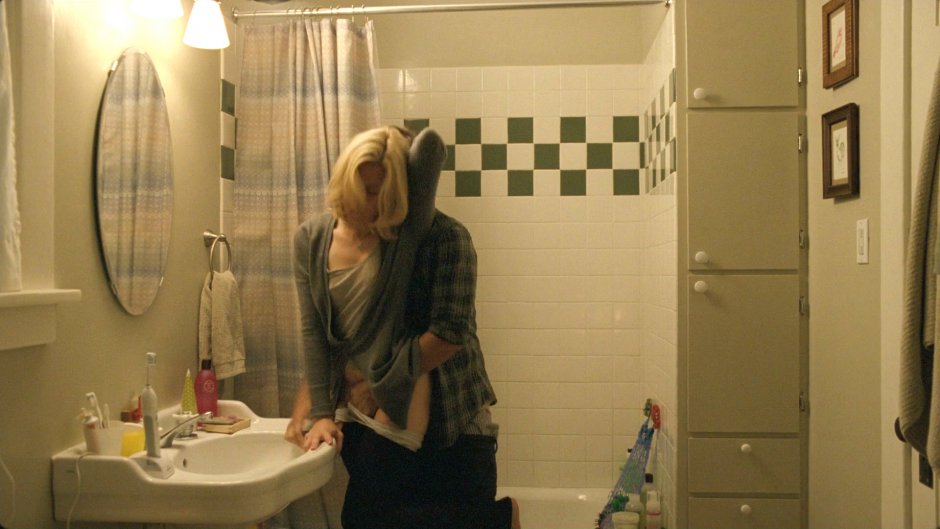 Elizabeth Banks in the bathroom