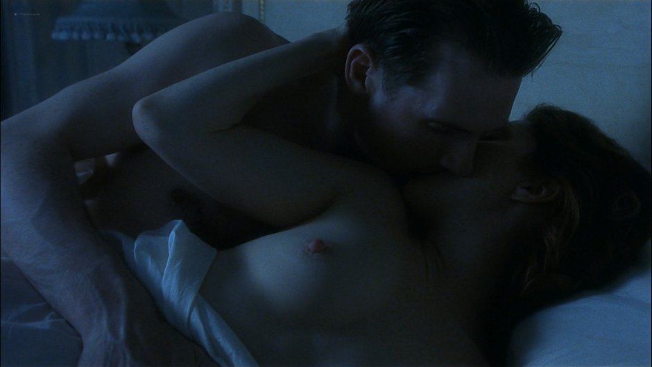Julianna Moore Nudenka
