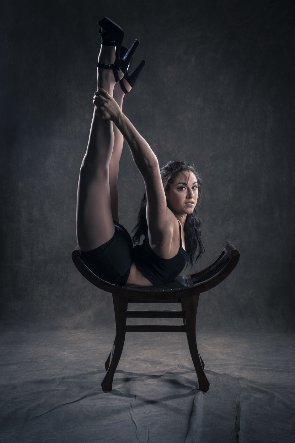 Girl Bondage photo shoot