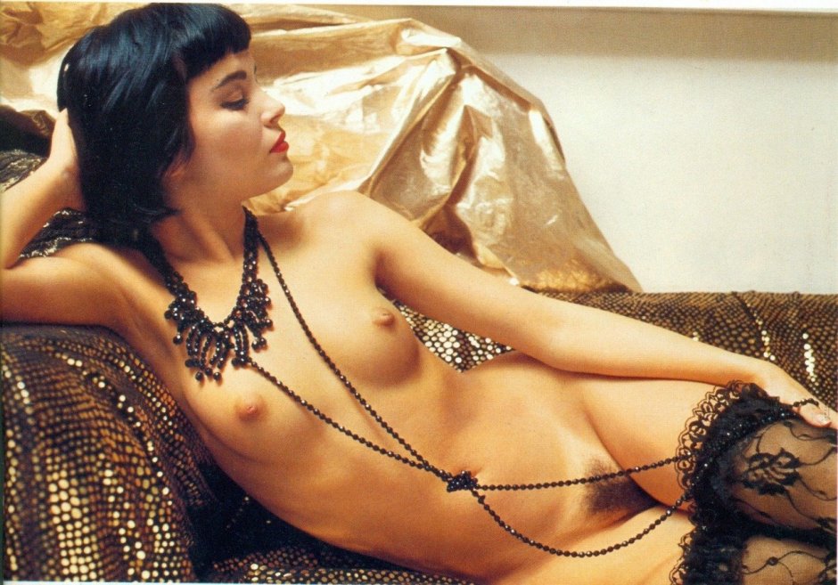 Naked Italian actresses