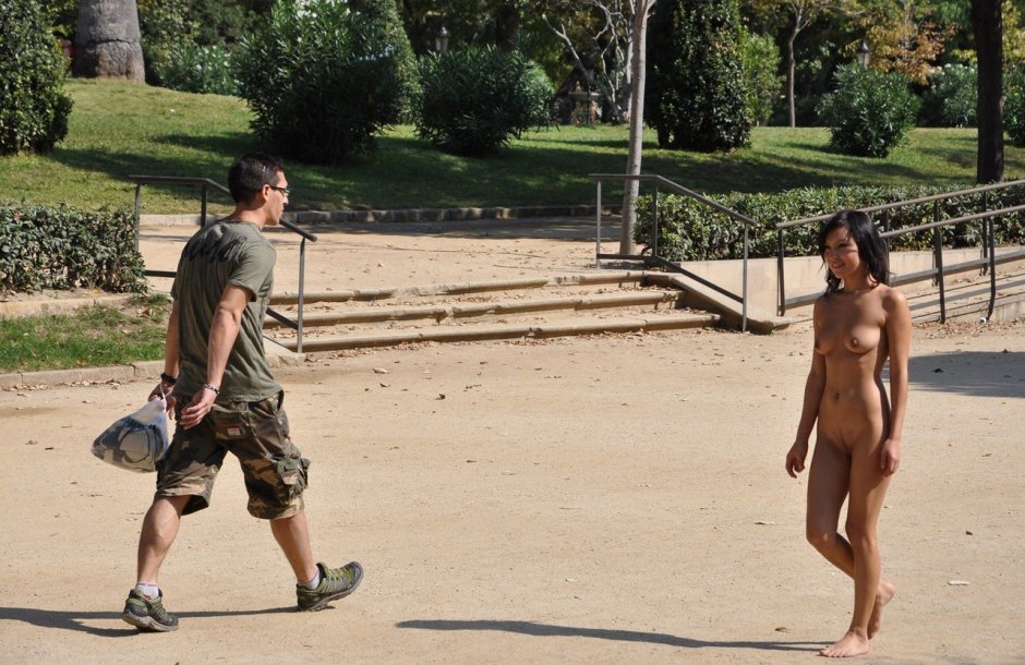 Naked Alena shows her body on the street