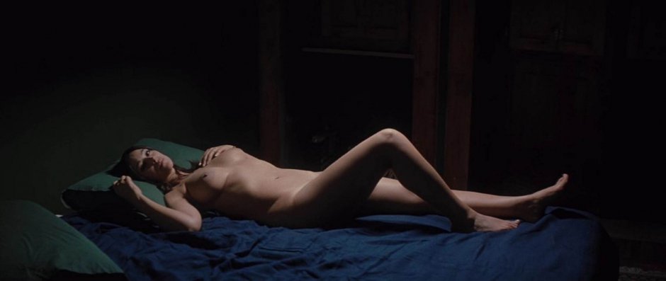 Monica Bellucci naked