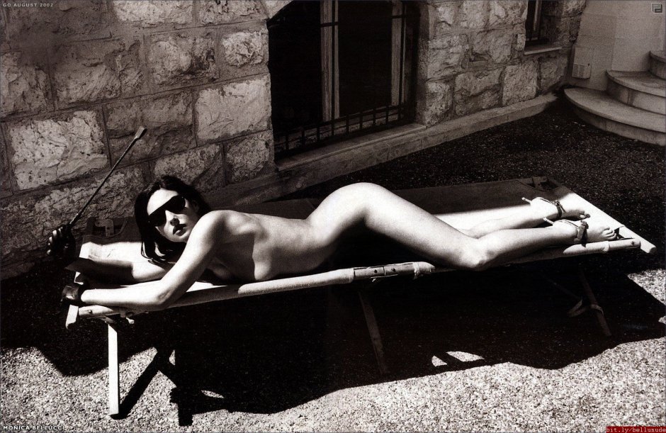 Monica Belluchi Naked 1990