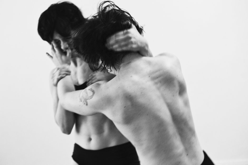 The courageous woman is naked