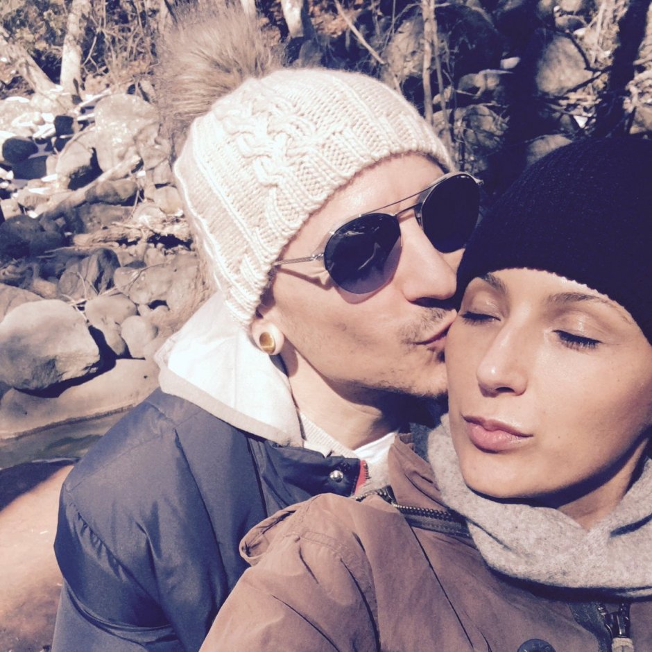 Chester Bennington with wife Wedding