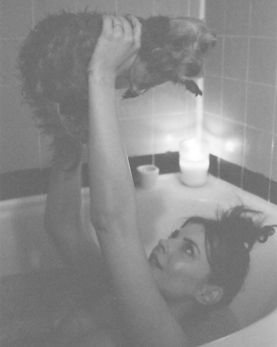 Willa Holland without a bra