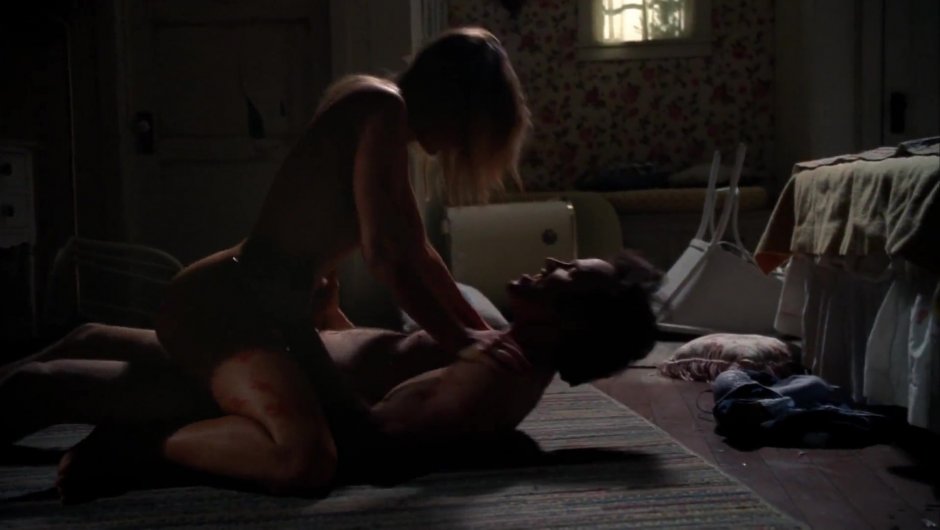 Anna Pakuin Erotic scenes