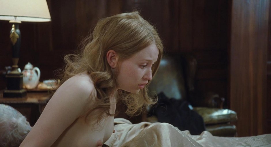 Emily Browning Sleeping Beauty
