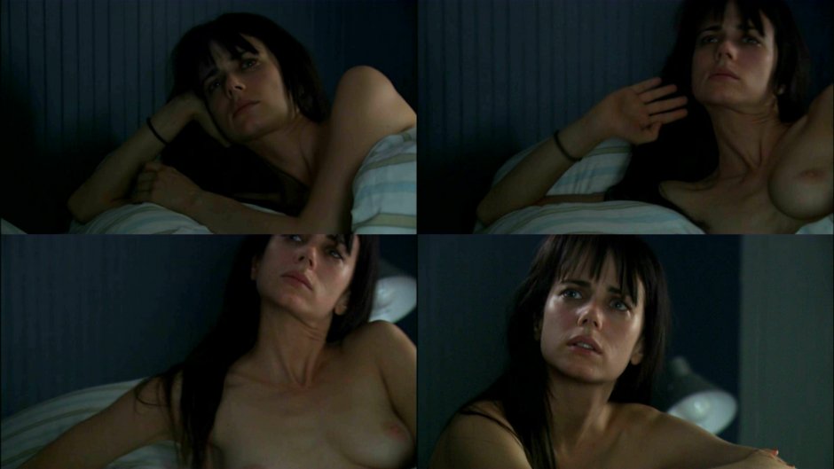Mia Kirschner is hot