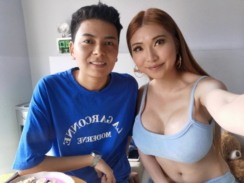 NAOMI 'Sexycyborg' Wu Naomi 'Sexycyborg' Wu