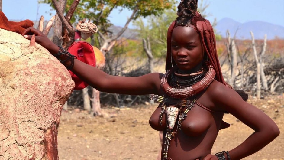 Naked women of African tribes