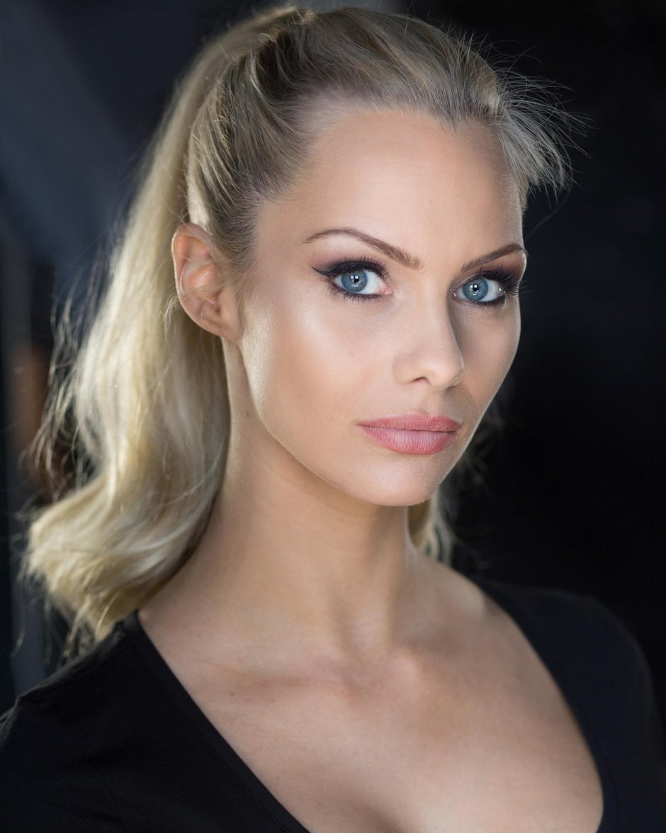 Jessica Jane Clement Tatu