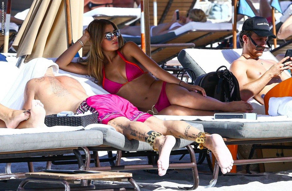 Ariadne Maevskaya in underwear