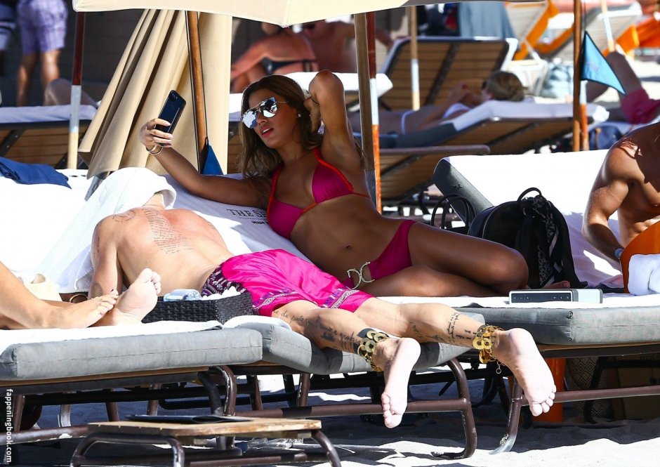 Alejandra Gutierres naked