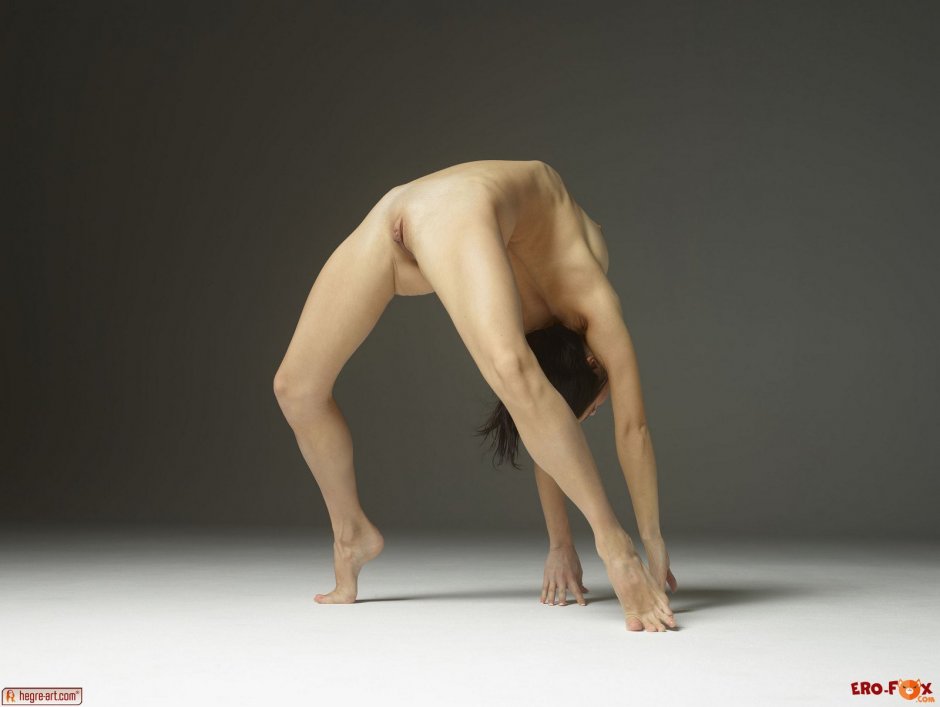 Black gymnastics nude