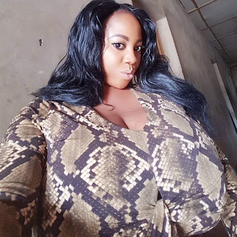 Pear -shaped form Big BBW