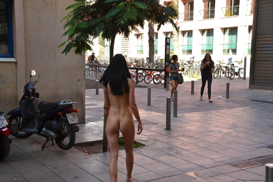 Girls exhibitionists