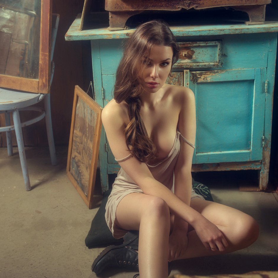 Ilona Linart Naked
