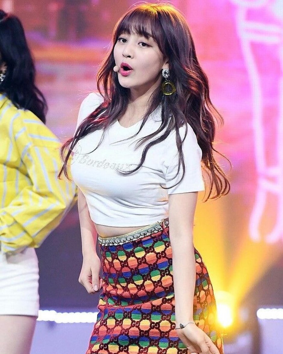 TWICE ZHICHY 2021