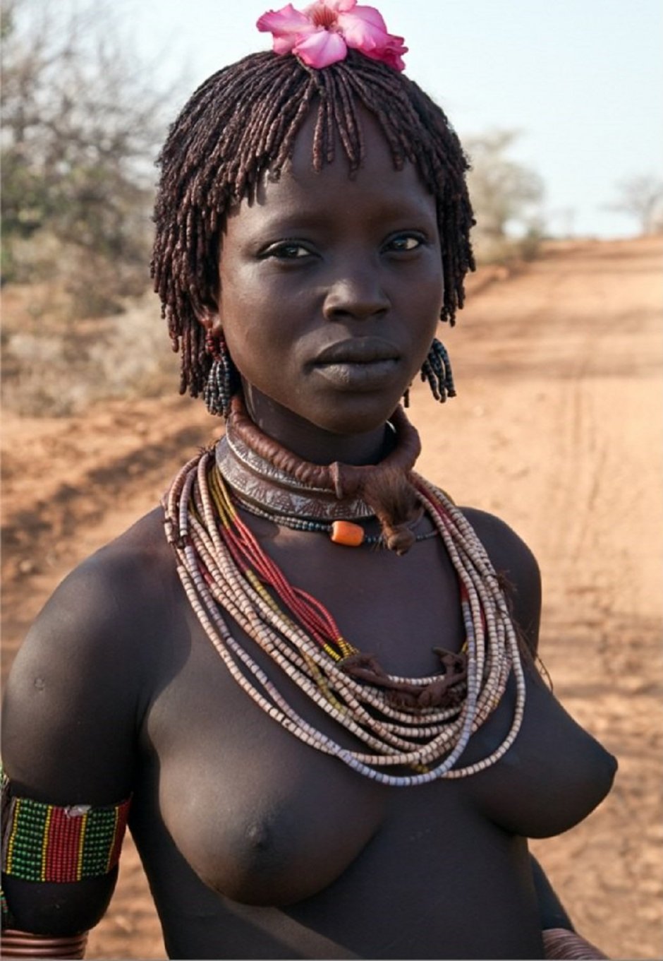 Khimbia Himibia girl nude