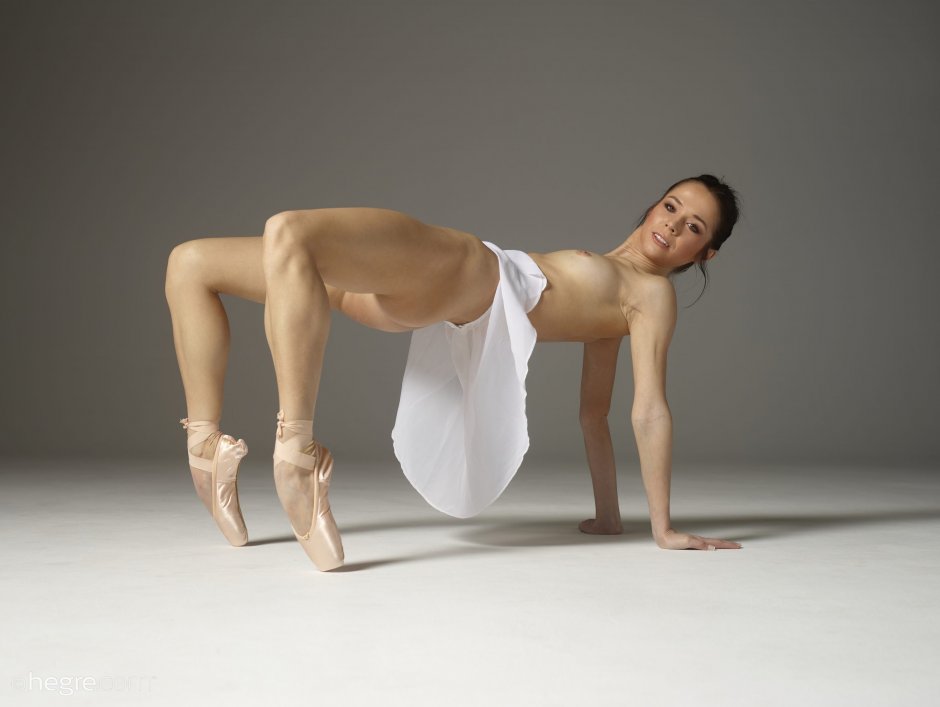 Silvi Gill is naked