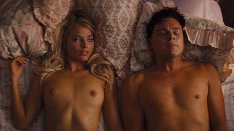 Margot Robbie in stockings naked