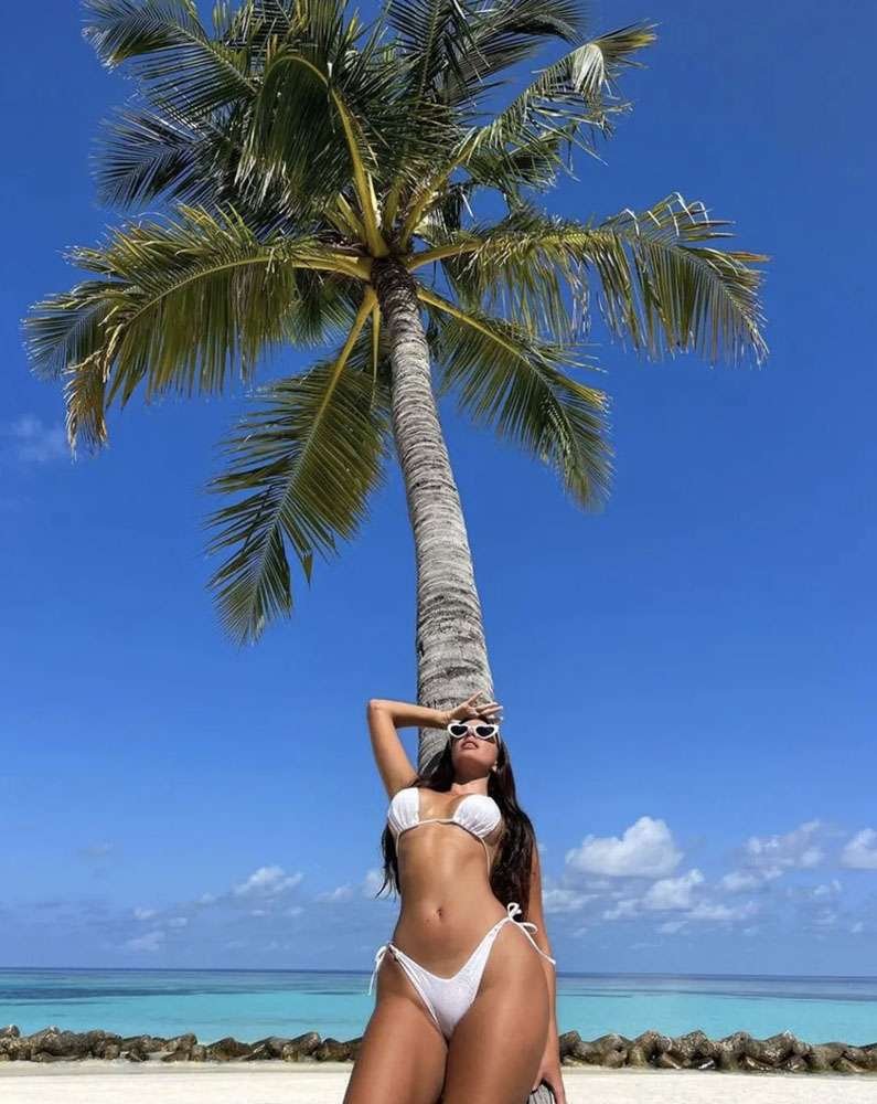IVANA KNOLL BIKINI 2022
