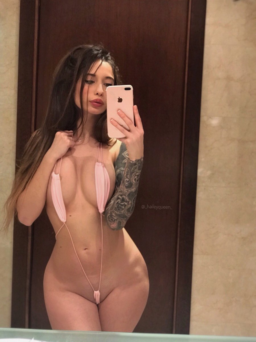 Haley Ellen Queen Onlyfans Masturbating