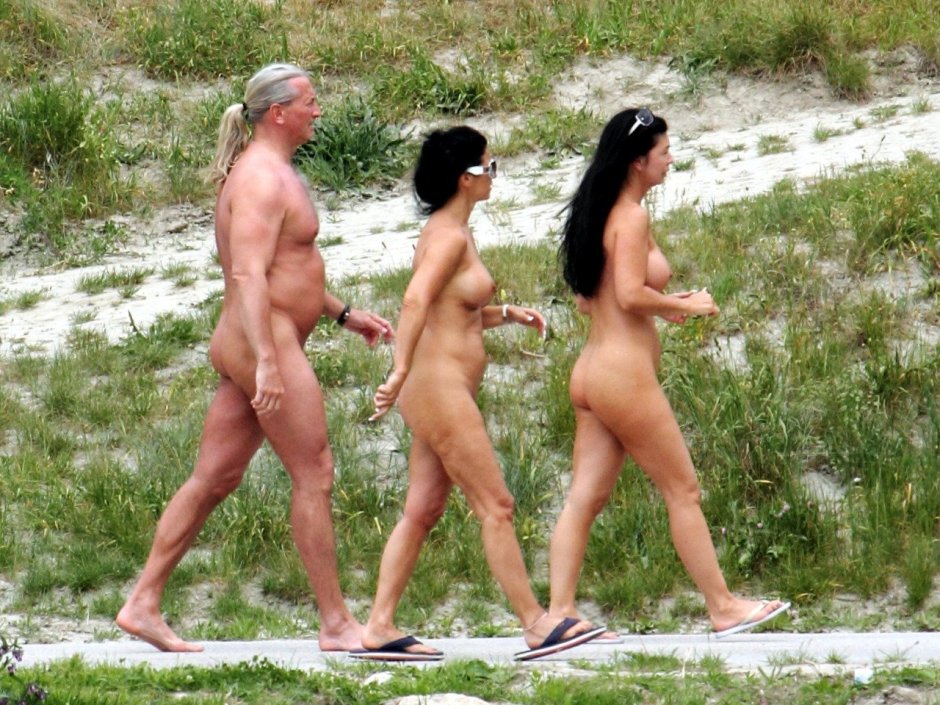 20110522 Rassemblement Vivrenu Essonne naked