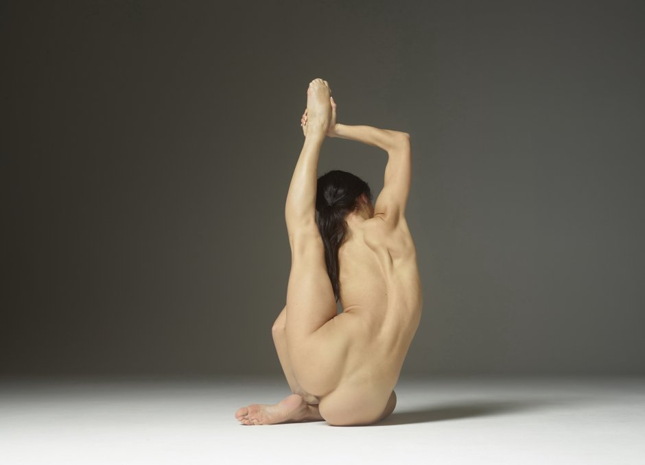 Nude Gymnast Magdalena