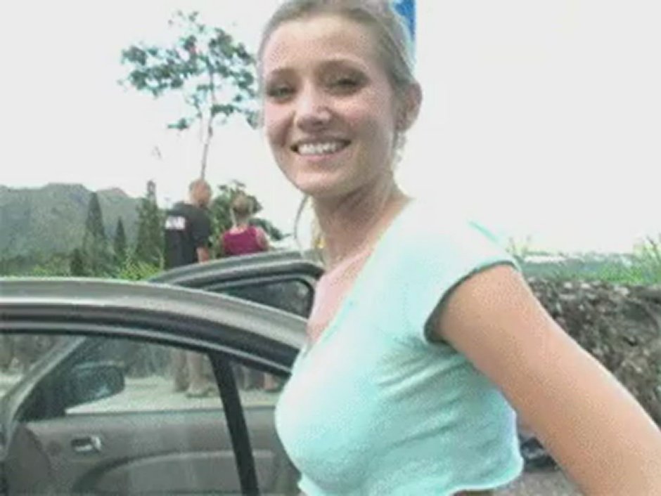 Showed boobs on GIF street