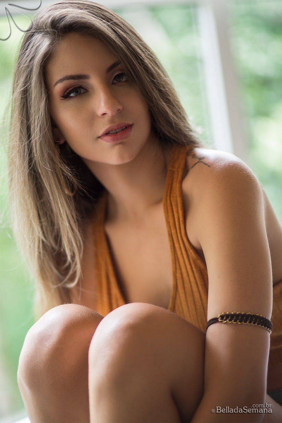 Beatriz Aguiar in a swimsuit