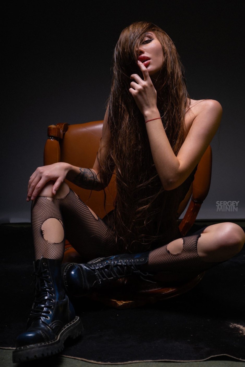 Maksimova model Minin