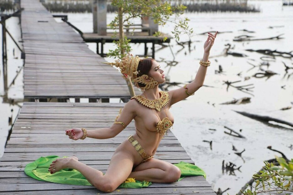 Erotic photo shoot in Thailand