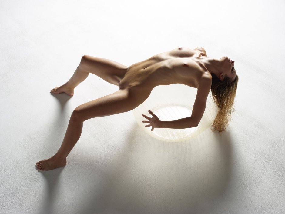Peter Hegra Naked Women